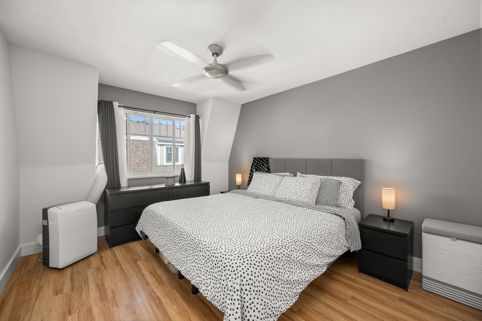 93-8930 Walnut Grove Drive, Langley, BC - Indoor Photo Showing Bedroom