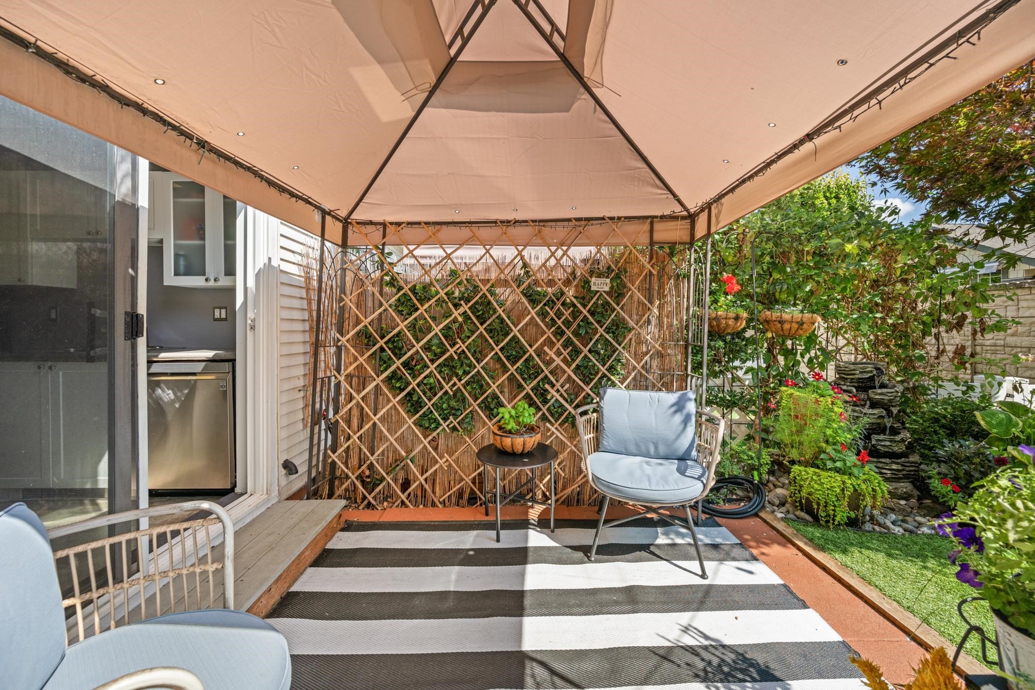 93-8930 Walnut Grove Drive, Langley, BC - Outdoor With Exterior
