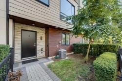 44-15688 28 Avenue Surrey, BC V3Z 0N1