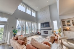 16568 104 Avenue Surrey, BC V4N 6V4