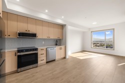 311-32528 Simon Avenue Abbotsford, BC V0V 0V0