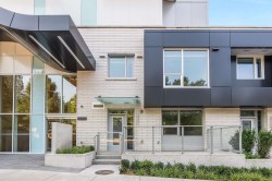 TH4-13778 100 Avenue Surrey, BC V3T 0V2