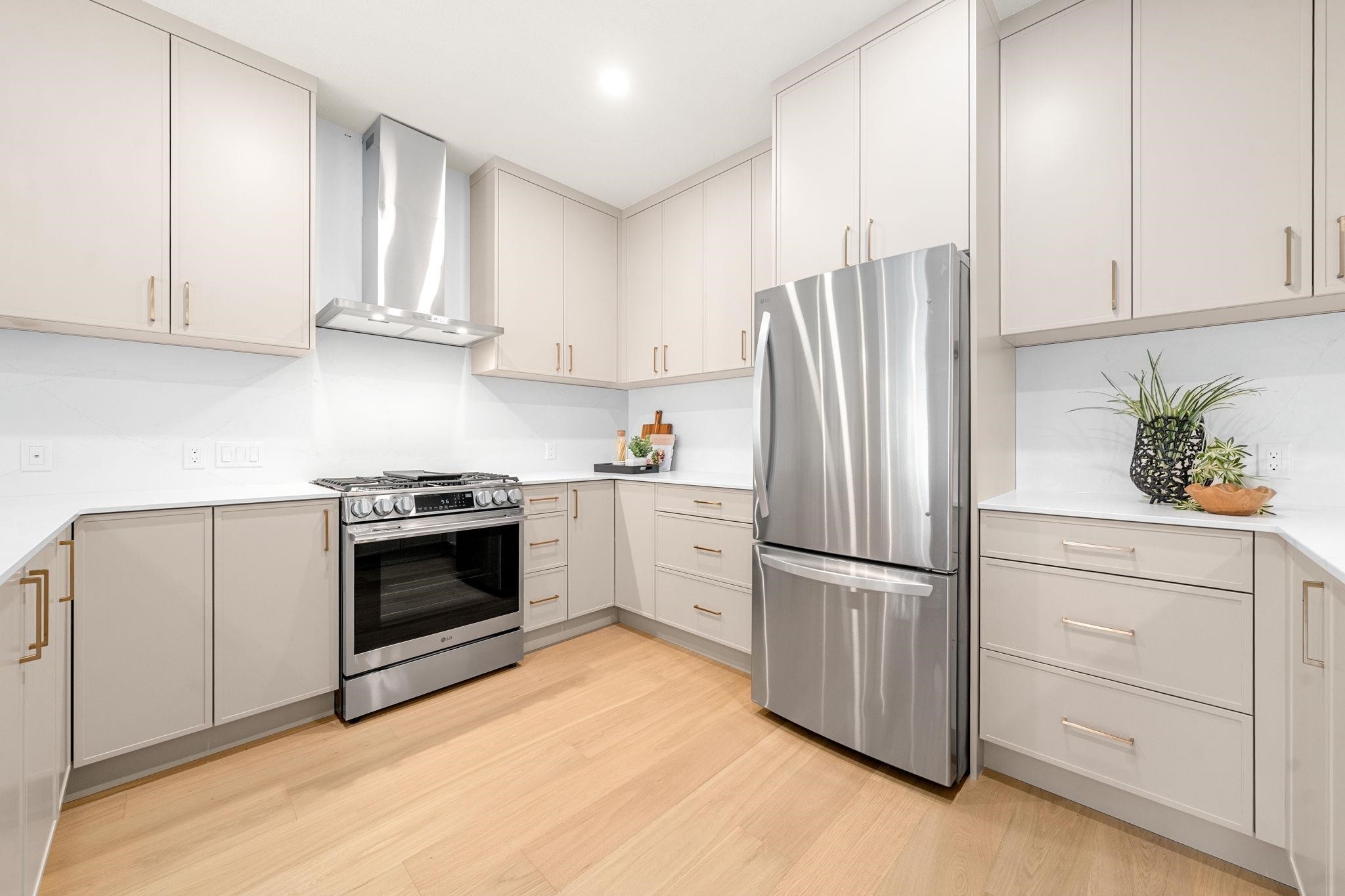 65-2533 152 Street, Surrey, BC - Indoor Photo Showing Kitchen