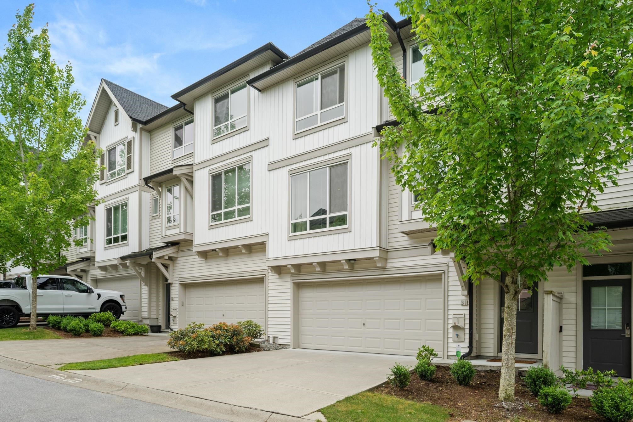 31-30930 Westridge Place, Abbotsford, BC - Outdoor With Facade