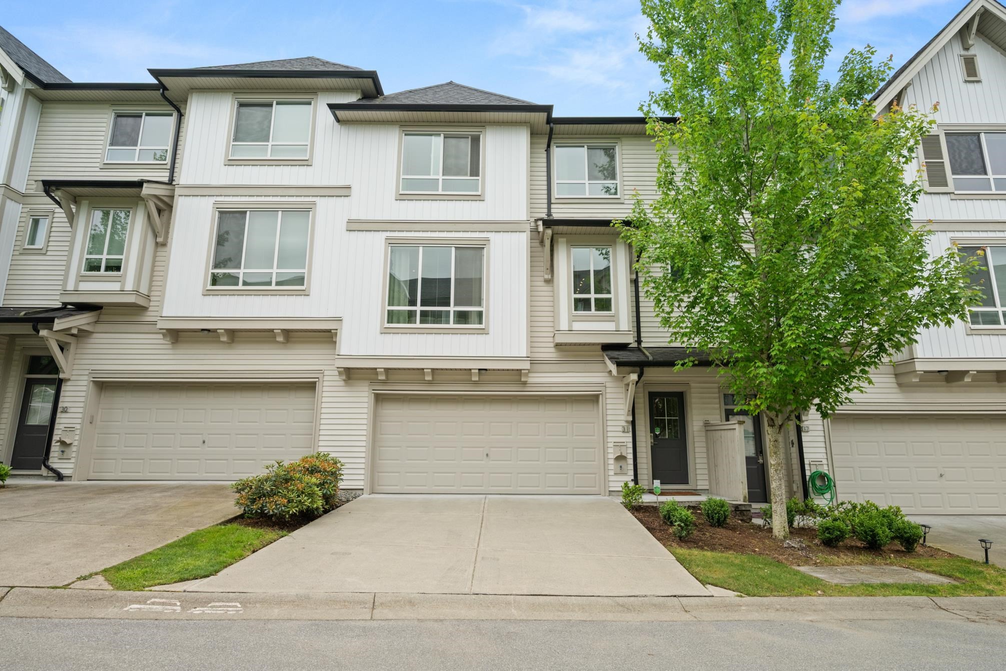 31-30930 Westridge Place, Abbotsford, BC - Outdoor With Facade