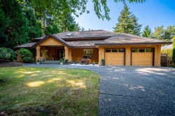 1837 134a Street Surrey, BC V4A 9E2