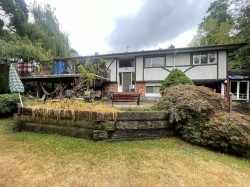 9947 116a Street Surrey, BC V3V 7K5