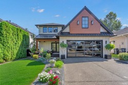 9432 210 Street Langley, BC V1M 1W2