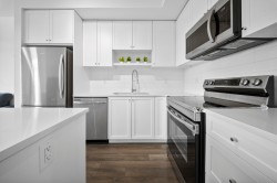 608-13623 81a Avenue Surrey, BC V3W 3N7