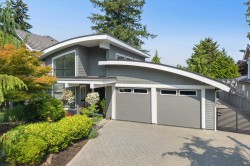 15461 18th Avenue Surrey, BC V4A 1X1