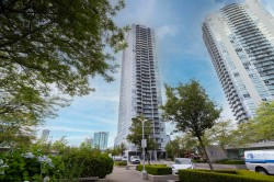 3105-13618 100 Avenue Surrey, BC V3T 0A8