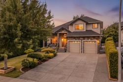 26843 25a Avenue Langley, BC V4W 4A2