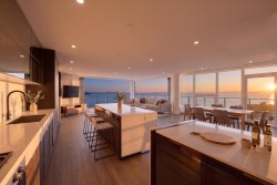 1302-1342 Johnston Road White Rock, BC V4B 0C7