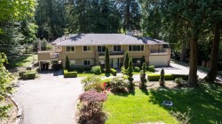 13788 32 Avenue Surrey, BC V4P 2B8