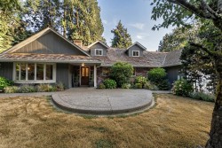 13768 32 Avenue Surrey, BC V4P 2B8