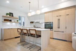 5-5993 143 Street Surrey, BC V3X 0L8