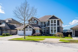 6039 163 Street Surrey, BC V3S 1S5