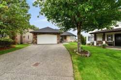 2389 Orchard Place Abbotsford, BC V3G 2B4