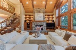 14526 32b Avenue Surrey, BC V4P 0A5