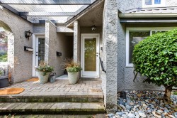 4-15971 Marine Drive White Rock, BC V4B 1G1