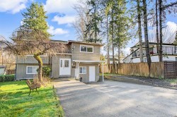 8076 139a Street Surrey, BC V3W 8P6
