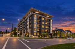 402-13623 81a Avenue Surrey, BC V3W 3N7
