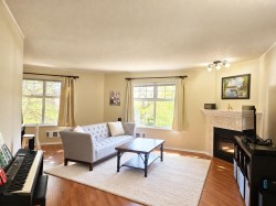 305-16065 83 Avenue Surrey, BC V4N 0N2