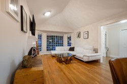 15295 111a Avenue Surrey, BC V3R 0G4