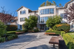 218-15991 Thrift Avenue White Rock, BC V4B 2M9