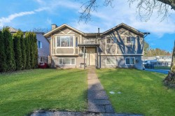 13971 89 Avenue Surrey, BC V3V 7G9