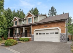 20752 Grade Crescent Langley, BC V3A 4K3