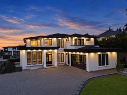 5335 188 Street Surrey, BC V3S 8E5