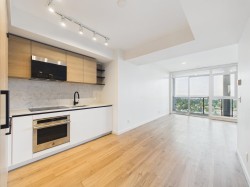 3111-10448 University Drive Surrey, BC V3T 0S7