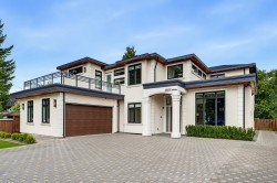 14571 106 Avenue Surrey, BC V3R 1S9
