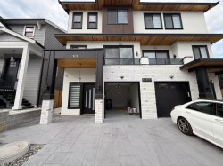 101-166xx 18a Avenue Surrey, BC V3Z 9X5