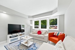 15311 28 Avenue Surrey, BC V4P 1G3