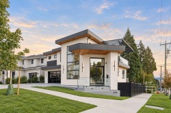 16018 9a Avenue Surrey, BC V4A 9A7