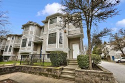 27-6518 121 Street Surrey, BC V3W 1C4