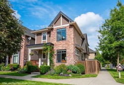 19299 69a Avenue Surrey, BC V4N 6K5