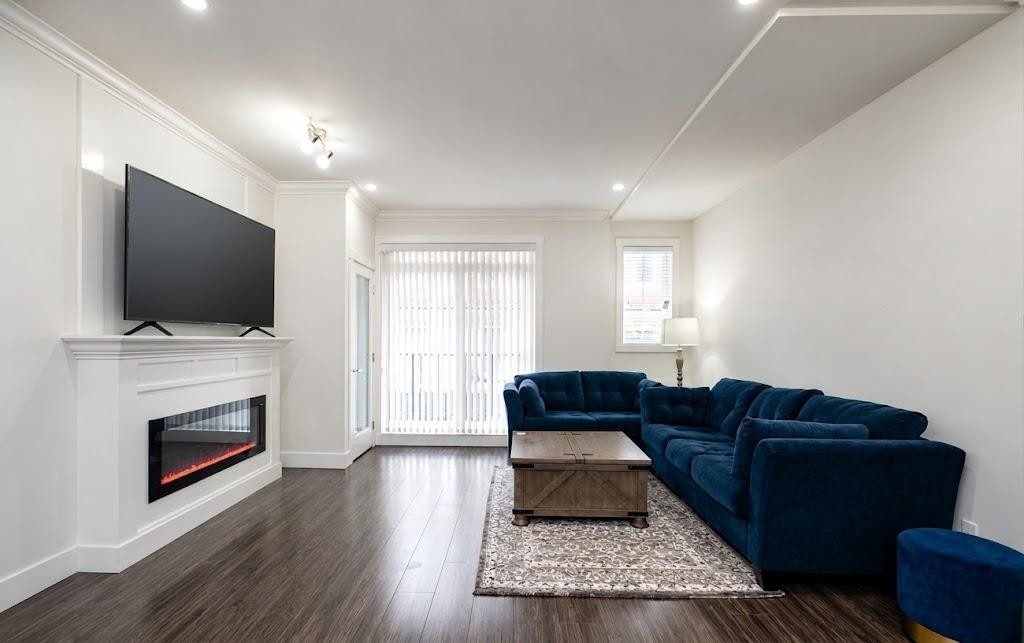 122-13898 64 Avenue, Surrey, BC