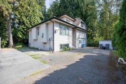 10576 154a Street Surrey, BC V3R 4K1