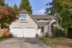 15733 98a Avenue Surrey, BC V4N 2V7