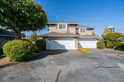 118-15121 19 Avenue Surrey, BC V4A 8J5