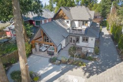 12576 26a Avenue Surrey, BC V4A 2M2