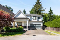 3323 147 Street Surrey, BC V4P 1Z8