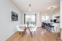 2004-18505 Laurensen Place Surrey, BC V4N 6R7