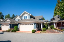 35-15055 20 Avenue Surrey, BC V4A 9X8
