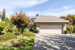 880 164a Street Surrey, BC V4A 9B9