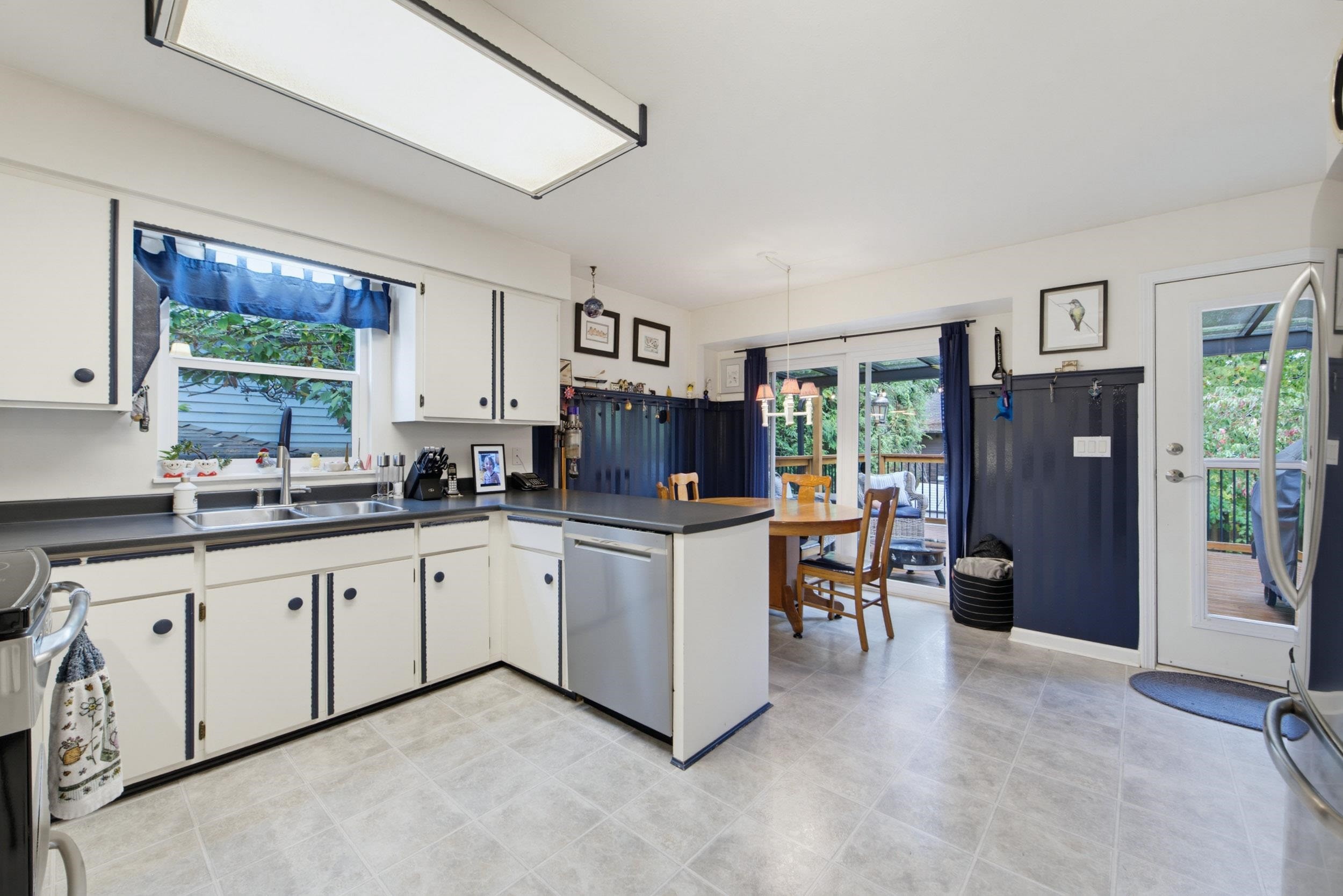 15279 21A Avenue, Surrey, BC