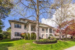 206-1447 Best Street White Rock, BC V4B 4E5